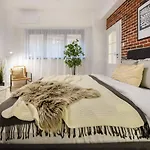 Reflexions - Wonderful 1 Bedroom In The Cente Lägenhet