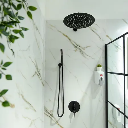 Reflexions - Wonderful 1 Bedroom In The Cente Βουκουρέστι