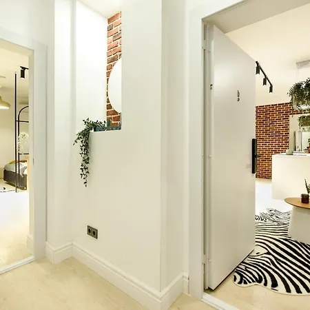Reflexions - Wonderful 1 Bedroom In The Cente * Βουκουρέστι
