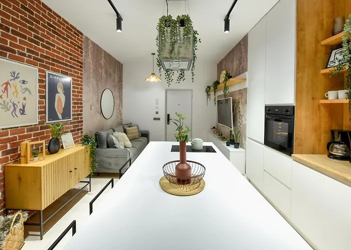 Reflexions - Wonderful 1 Bedroom In The Cente Lägenhet