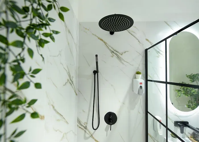 Reflexions - Wonderful 1 Bedroom In The Cente Bukarest