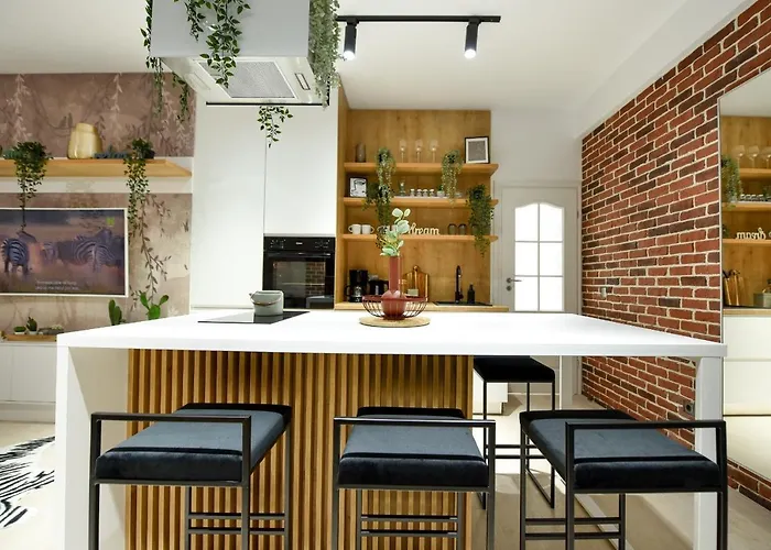 Апартаменти Reflexions - Wonderful 1 Bedroom In The Cente