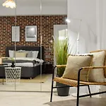 Reflexions - Wonderful 1 Bedroom In The Cente * بوخارست