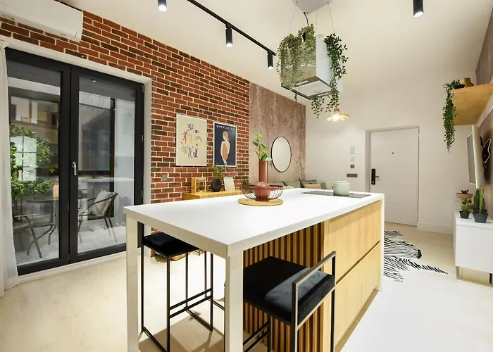 Reflexions - Wonderful 1 Bedroom In The Cente Apartment Bukarest